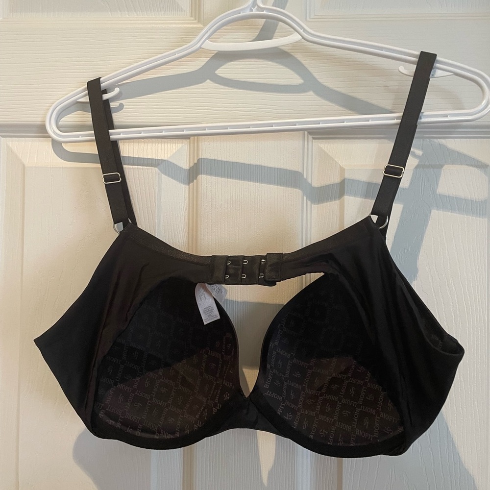 VICTORIAS SECRET BRA - Picture 3 of 3